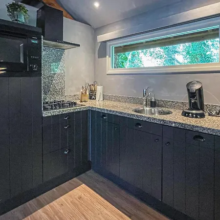 Front In With Kitchen Tatil Evi